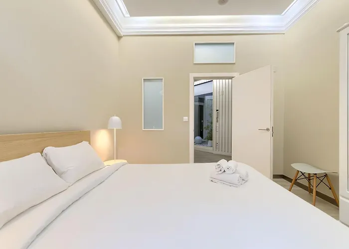 Daire Abando Station Pintxos By Next Stop